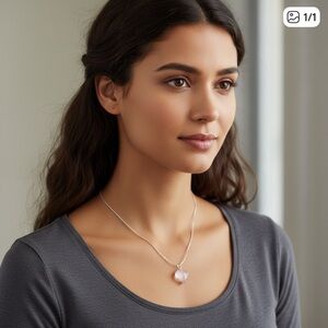 Chic Silver Heart Pendant Necklace